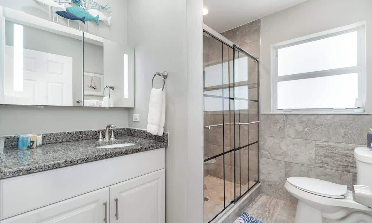 Photo of Bathroom in Hills T P