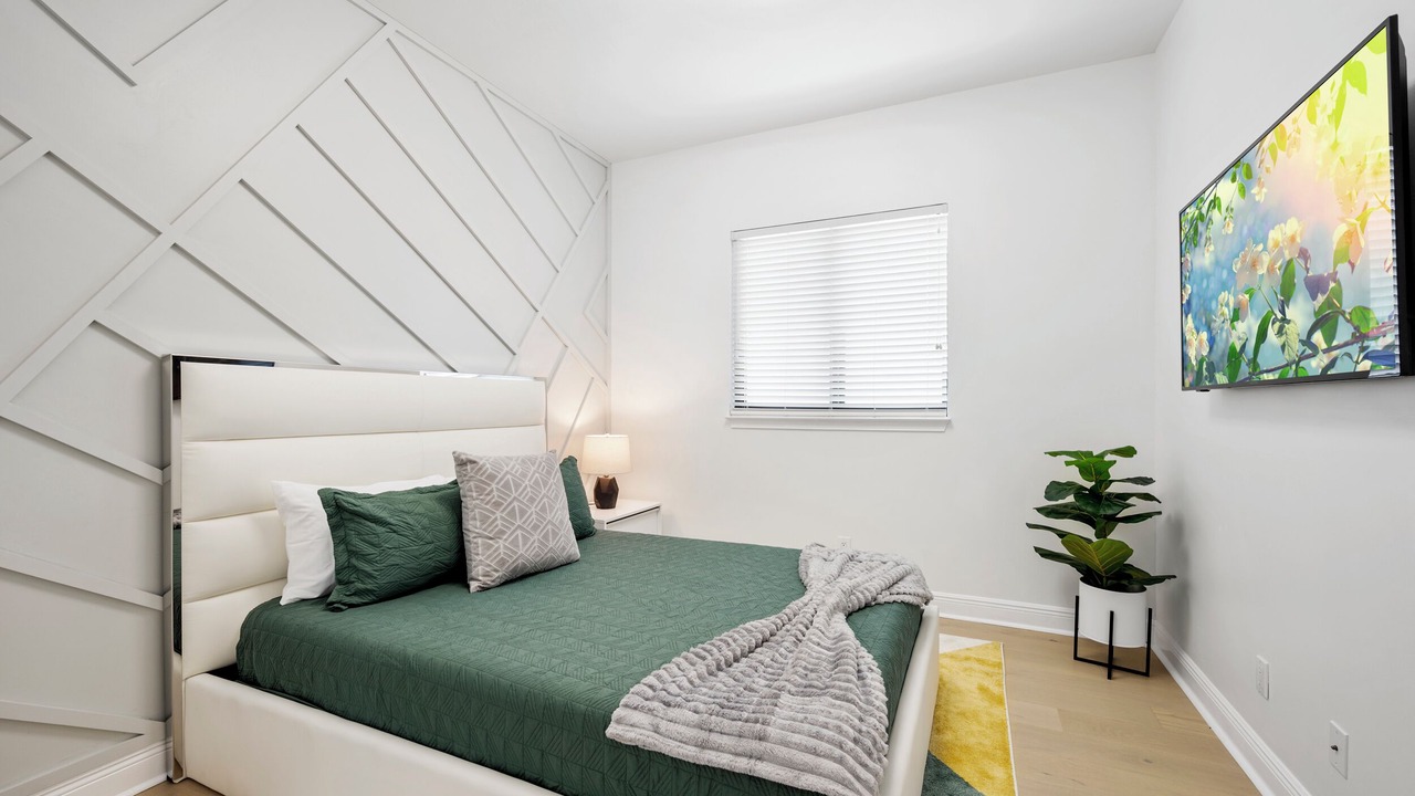 Photo of Bedroom in Naples Park