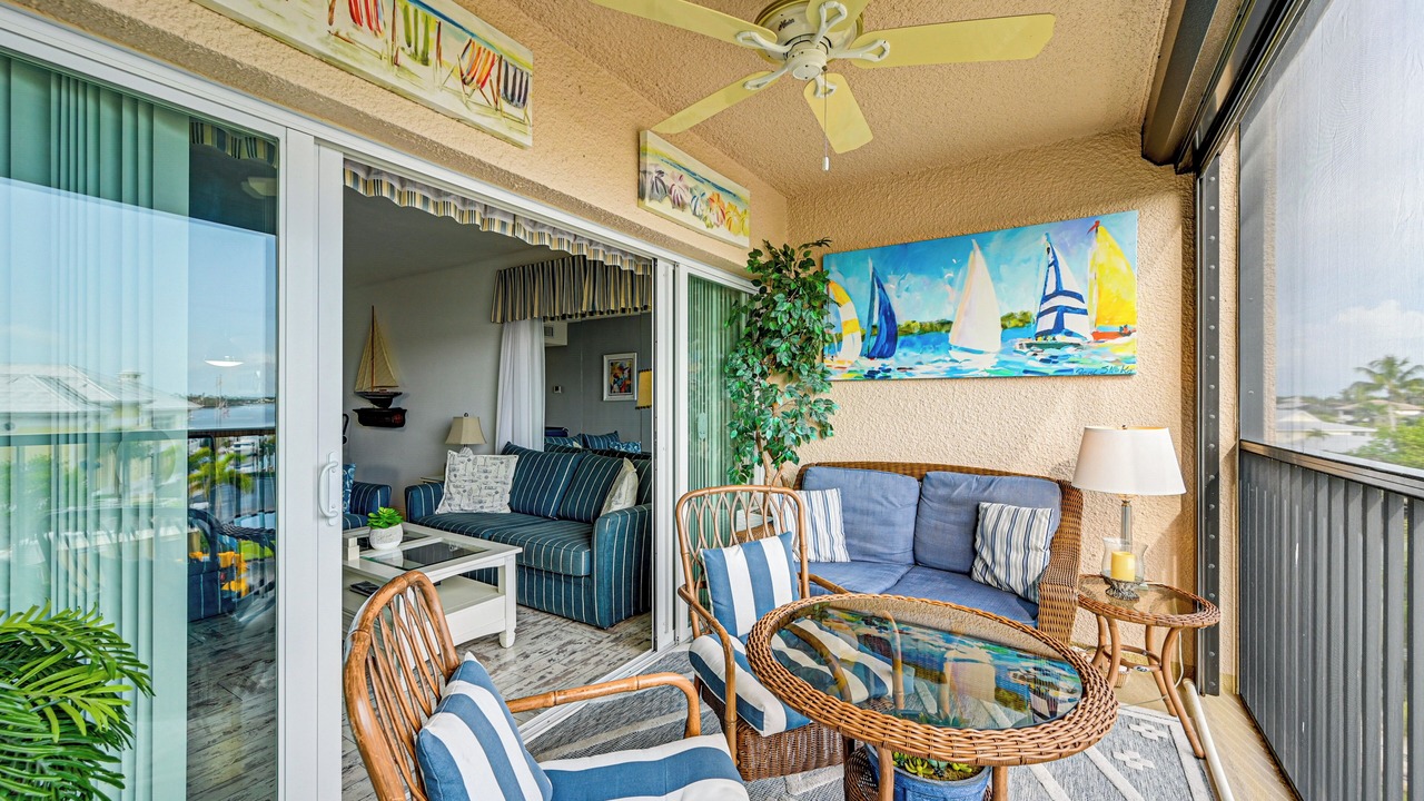 Photo of Livingroom in Old Naples