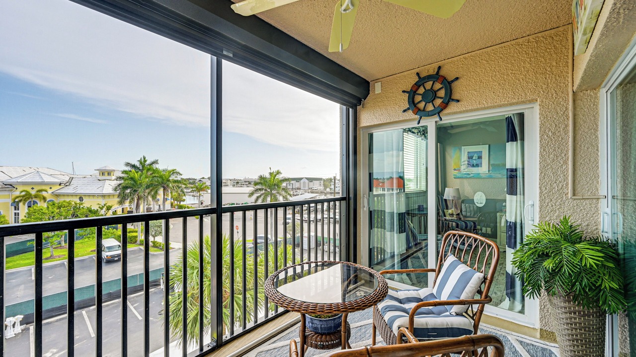 Photo of Patio Balcony in Old Naples