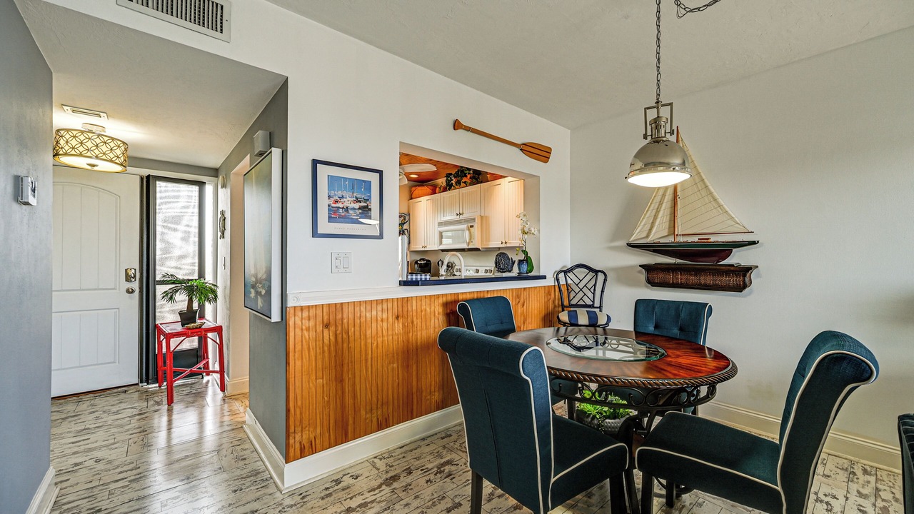 Photo of Livingroom in Old Naples