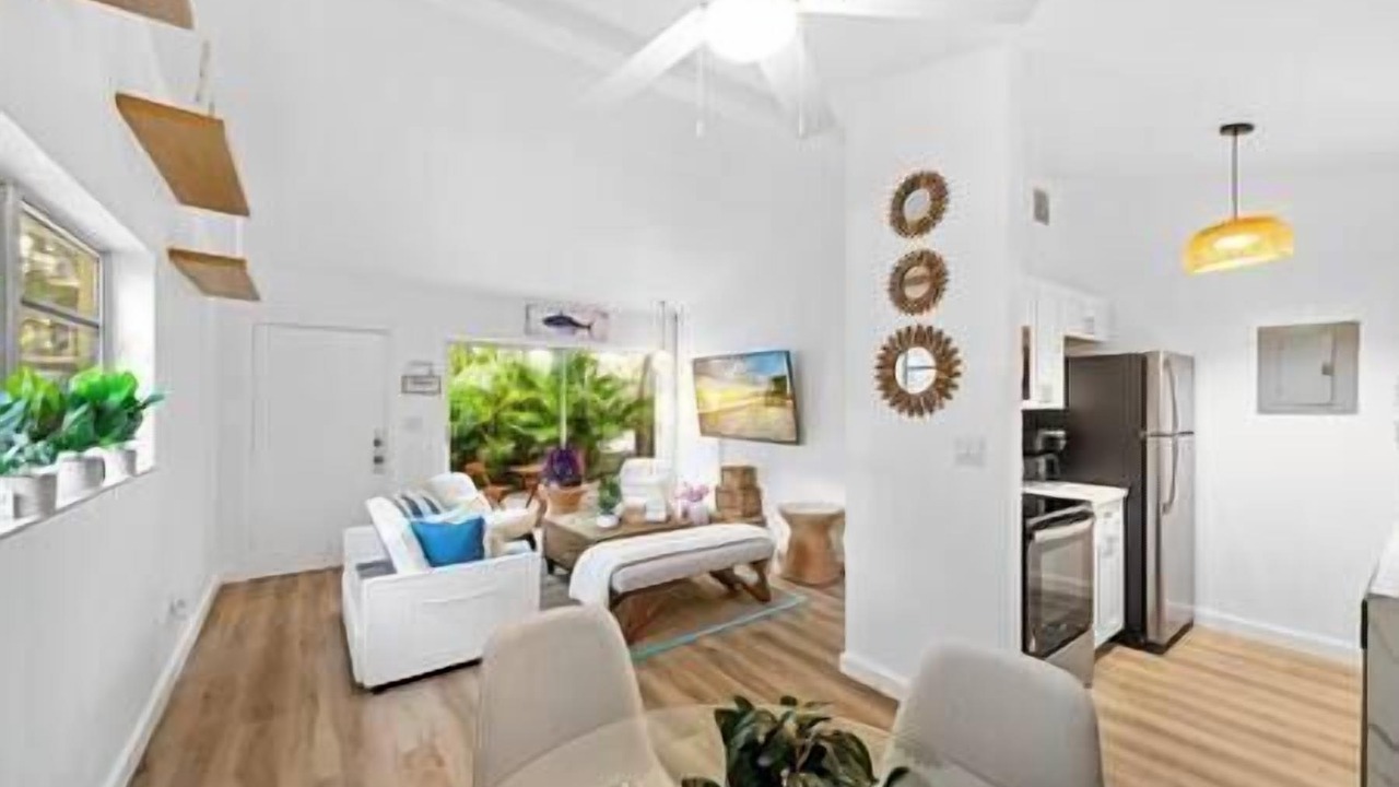 Photo of Livingroom in Coconut Grove