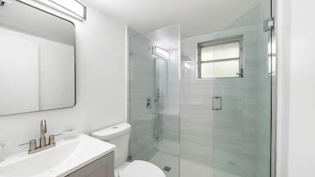 Photo of Bathroom in Coconut Grove