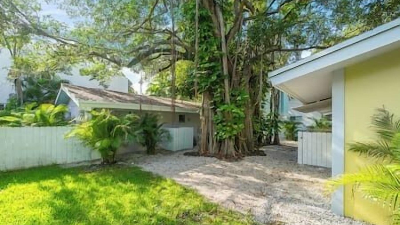 Photo of Outdoor in Coconut Grove