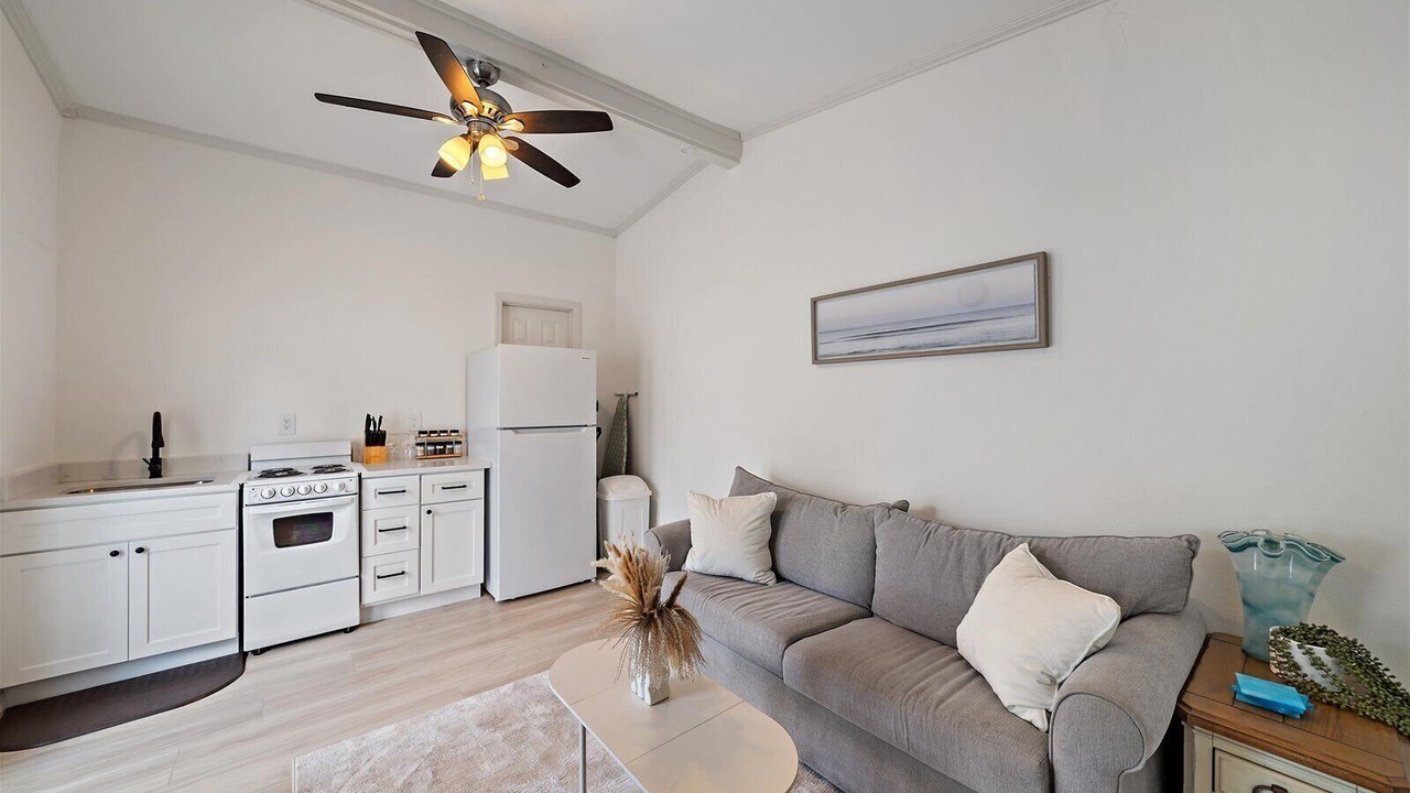 Photo of Livingroom in Kensington Park