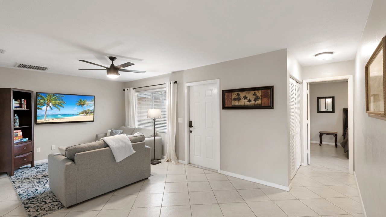 Photo of Livingroom in Caloosahatchee