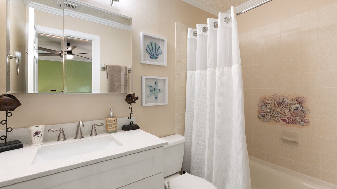 Photo of Bathroom in Caloosahatchee