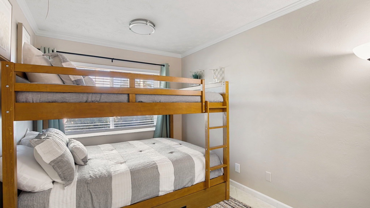 Photo of Bedroom in Caloosahatchee