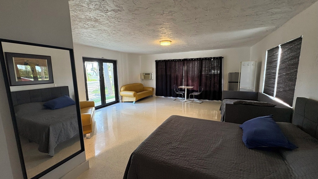 Photo of Bedroom in Indian River Estates