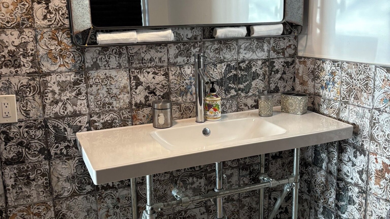 Photo of Bathroom in Indian River Estates