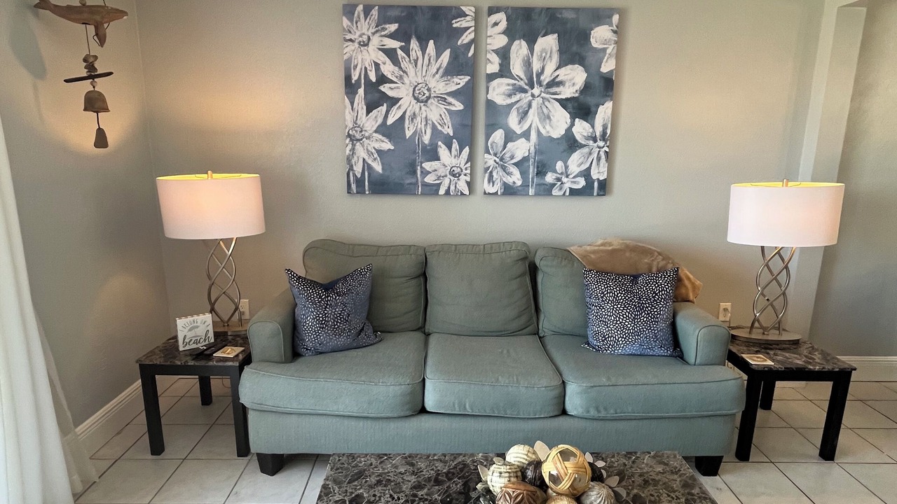 Photo of Livingroom in Bayview
