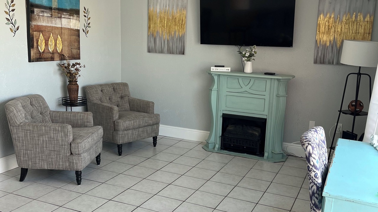 Photo of Livingroom in Bayview
