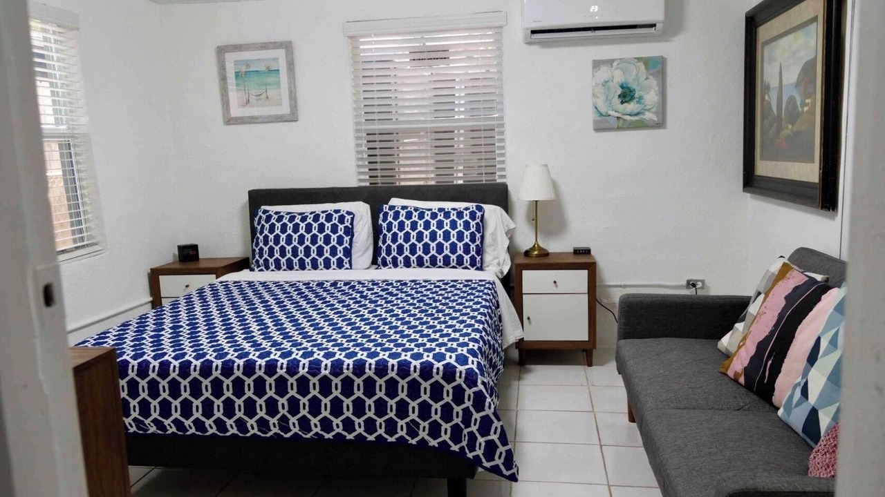Photo of Bedroom in Allapattah