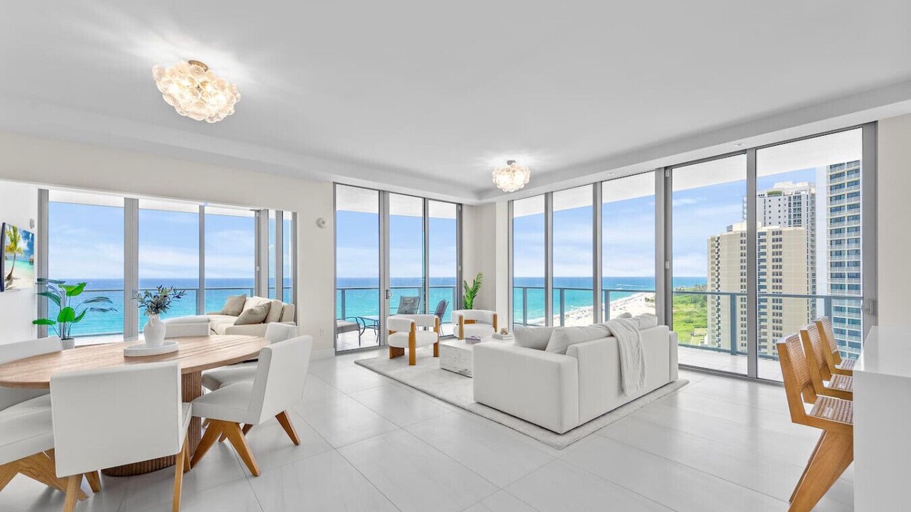 Photo of Livingroom in Singer Island
