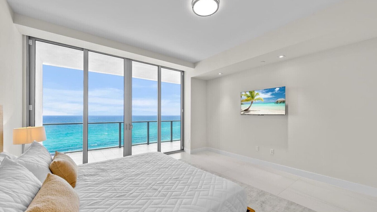 Photo of Bedroom in Singer Island