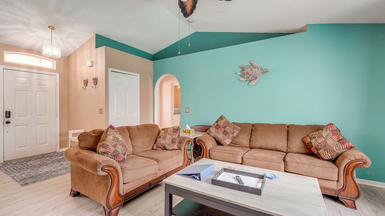 Photo of Livingroom in Sunridge Woods