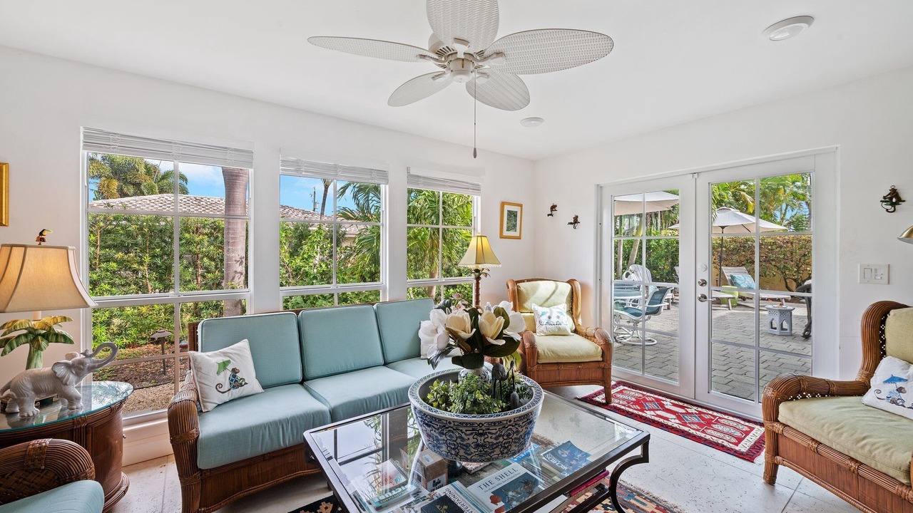 Photo of Livingroom in Jog Road
