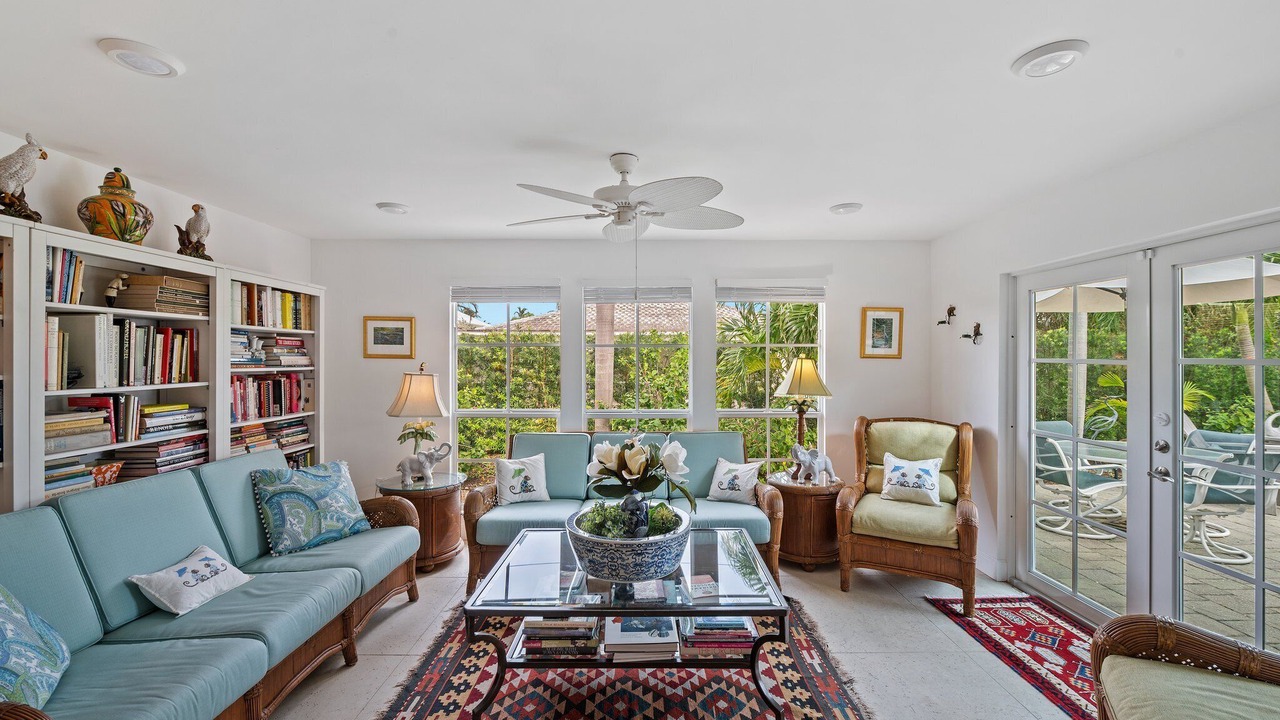 Photo of Livingroom in Jog Road