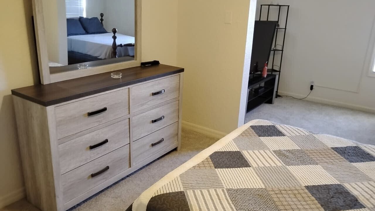 Photo of Bedroom in Crooked Lake Park
