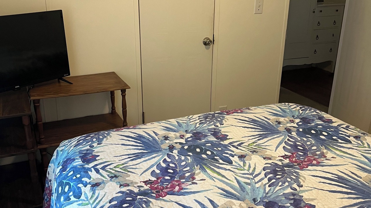 Photo of Bedroom in Taylor Creek
