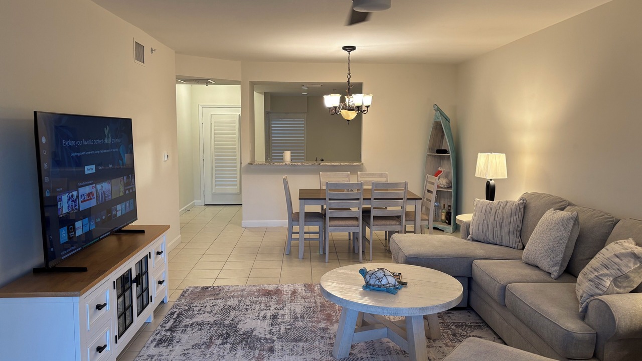 Photo of Livingroom in North Naples