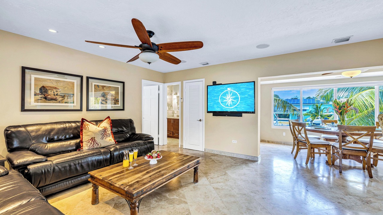 Photo of Livingroom in Lower Matecumbe Key