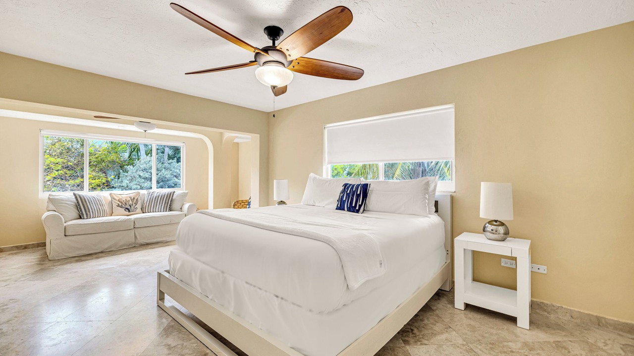 Photo of Bedroom in Lower Matecumbe Key