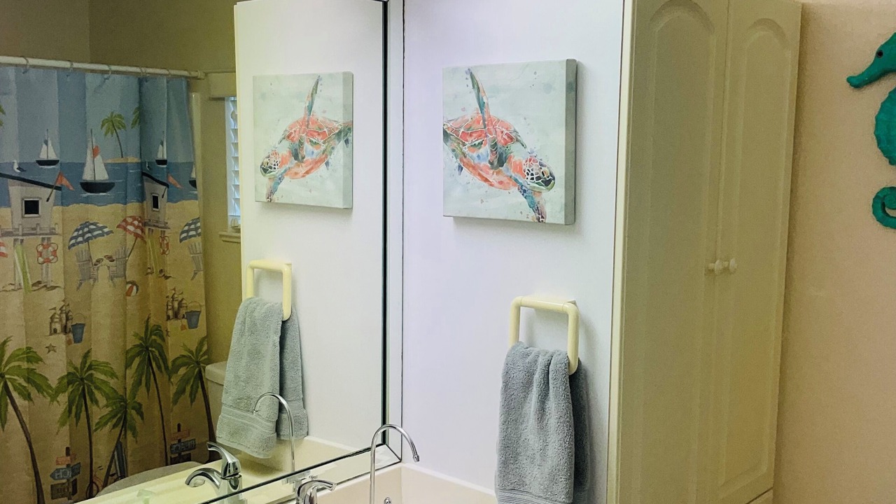 Photo of Bathroom in Hutchinson Island South