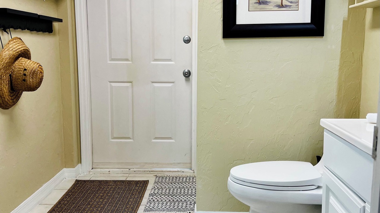 Photo of Bathroom in San Carlos Park