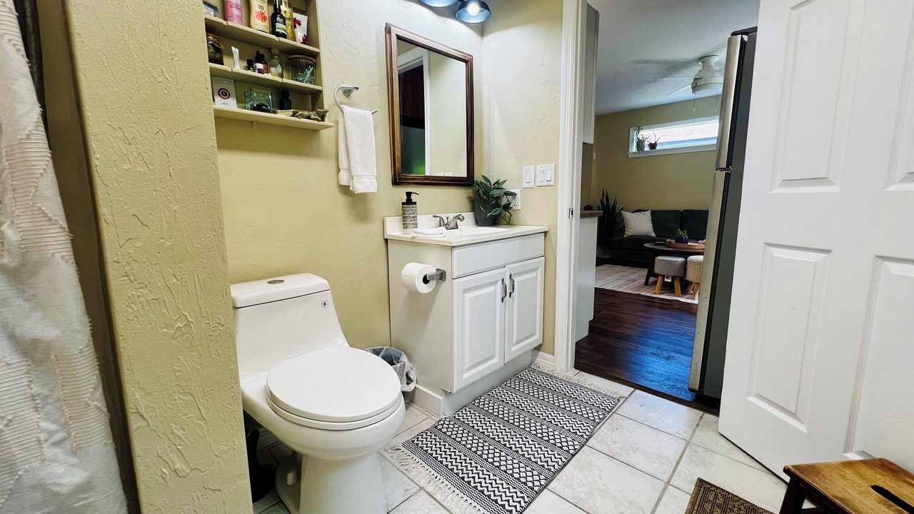 Photo of Bathroom in San Carlos Park