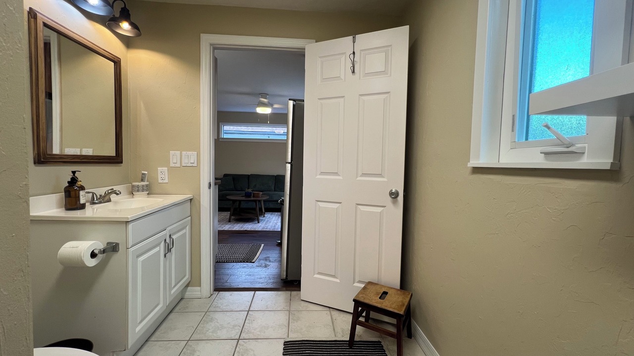 Photo of Bathroom in San Carlos Park