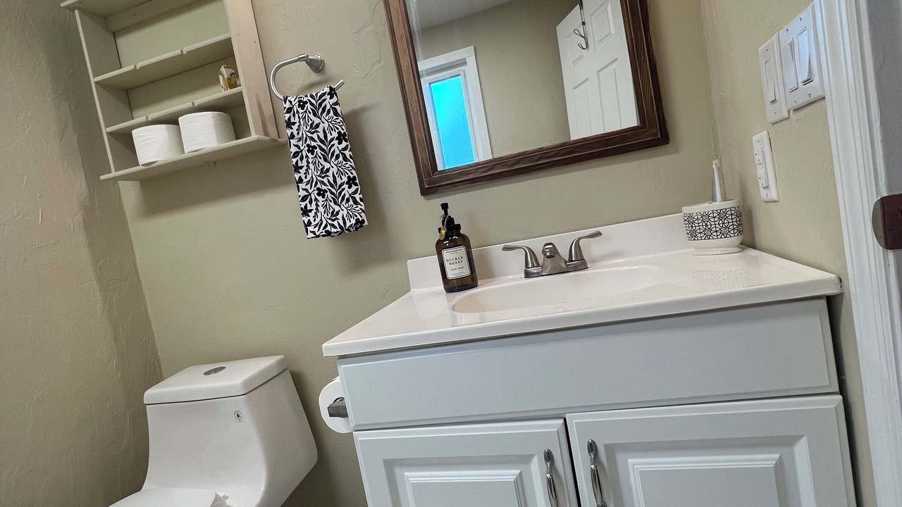 Photo of Bathroom in San Carlos Park