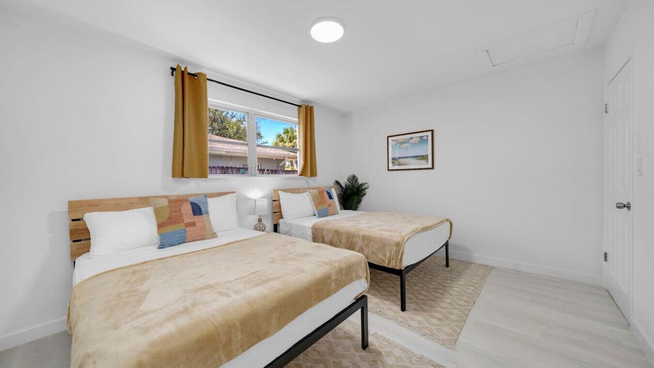 Photo of Bedroom in Naples Park