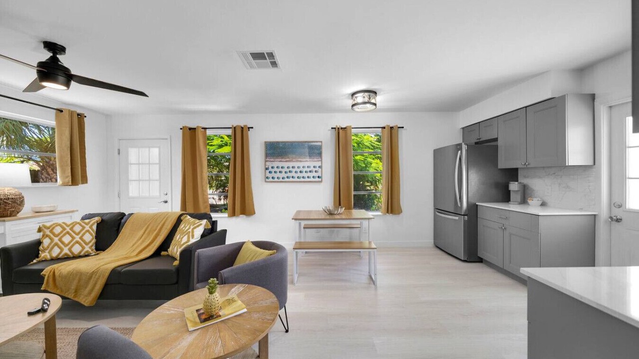 Photo of Livingroom in Naples Park