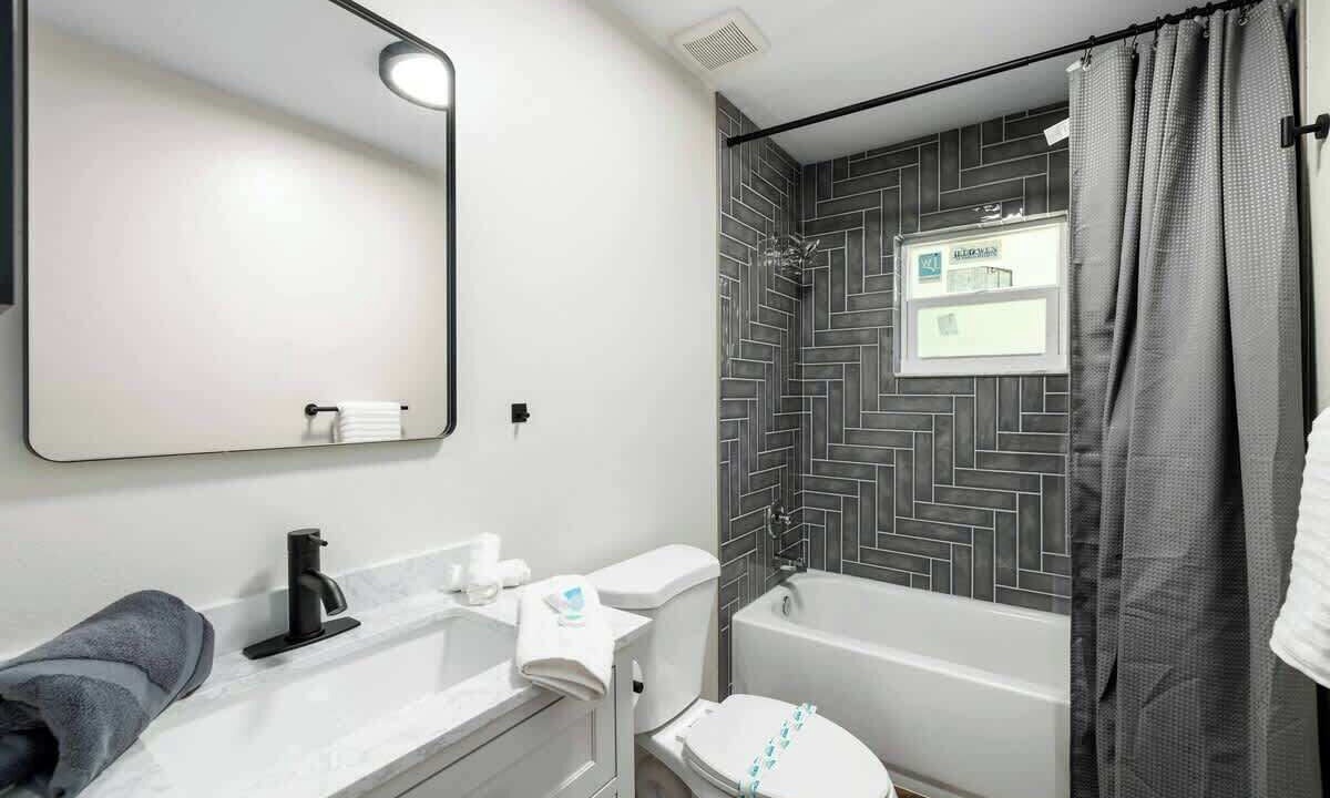 Photo of Bathroom in Wesley Chapel