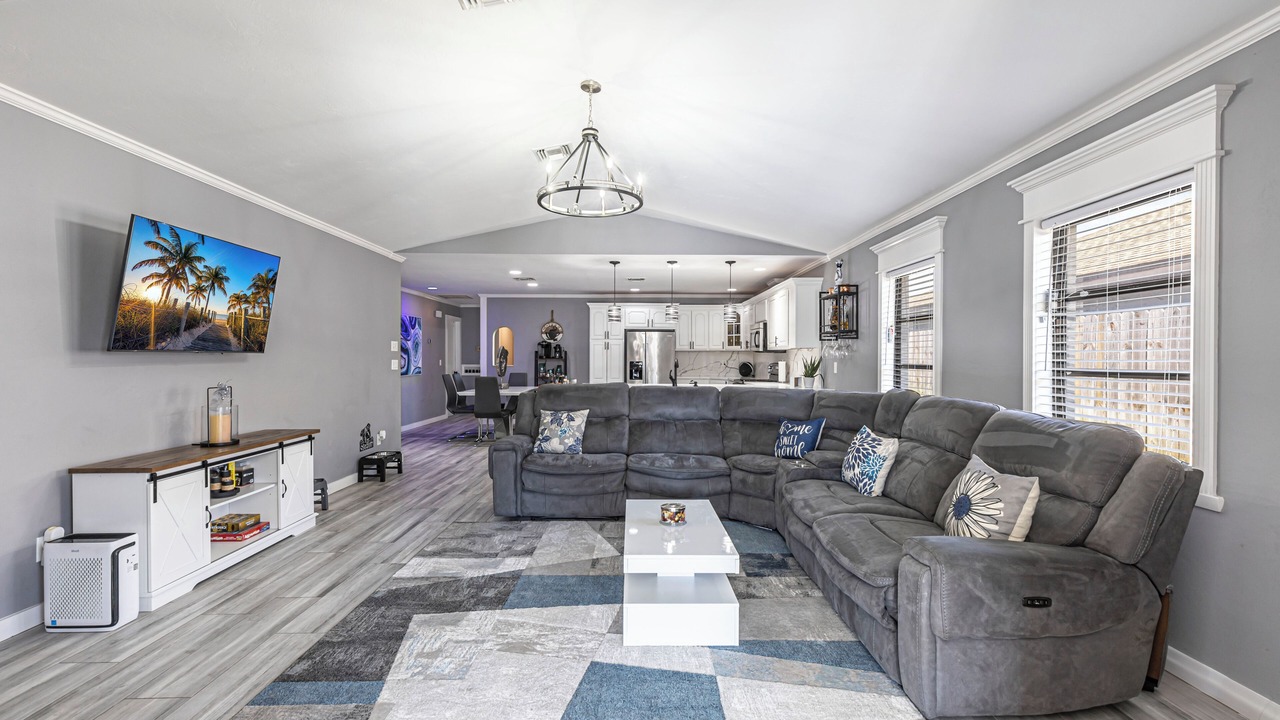 Photo of Livingroom in Naples Park