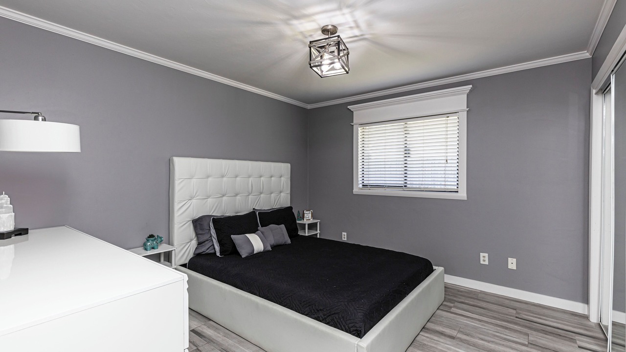 Photo of Bedroom in Naples Park