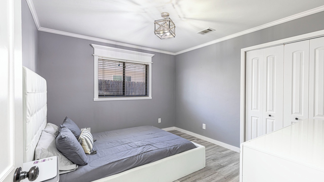 Photo of Bedroom in Naples Park