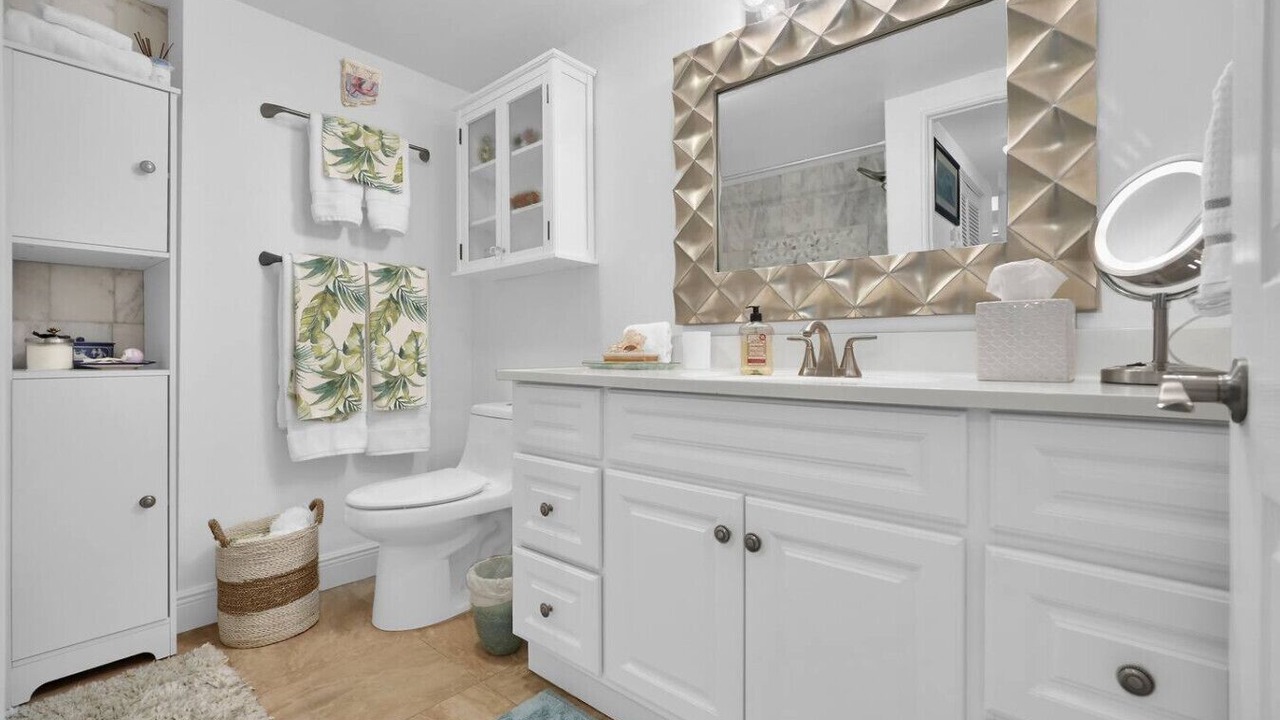 Photo of Bathroom in Coconut Grove