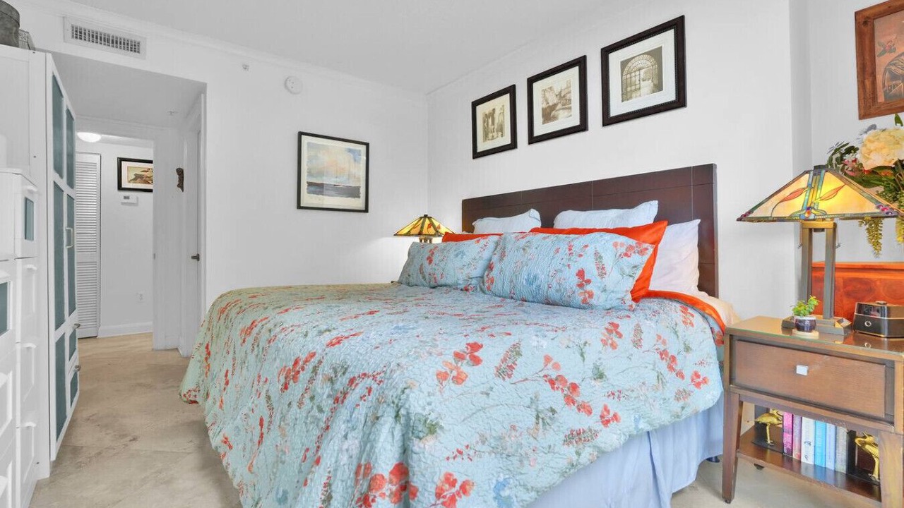 Photo of Bedroom in Coconut Grove
