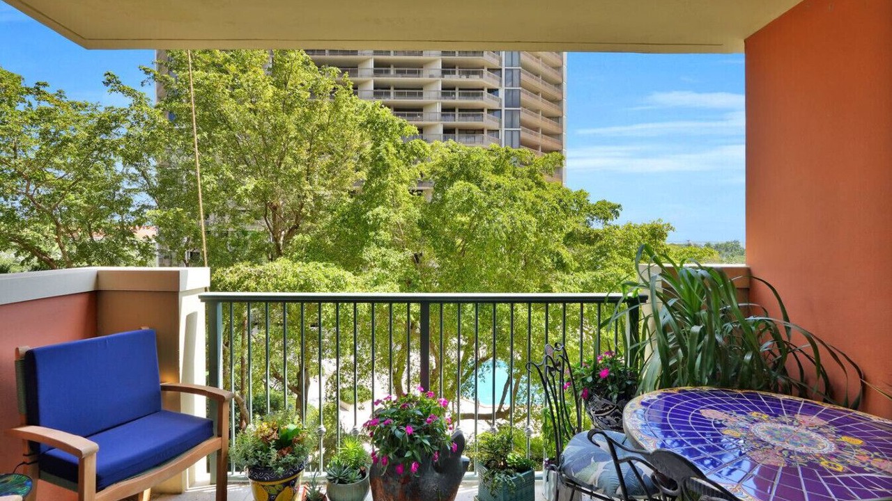 Photo of Outdoor in Coconut Grove