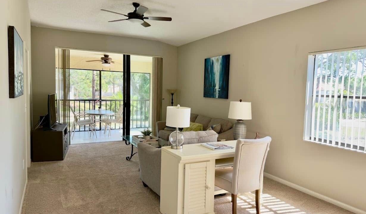 Photo of Livingroom in Trailer Estates