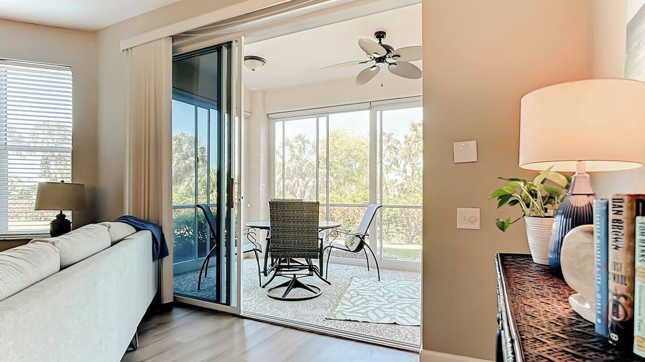 Photo of Livingroom in Tropical Cove