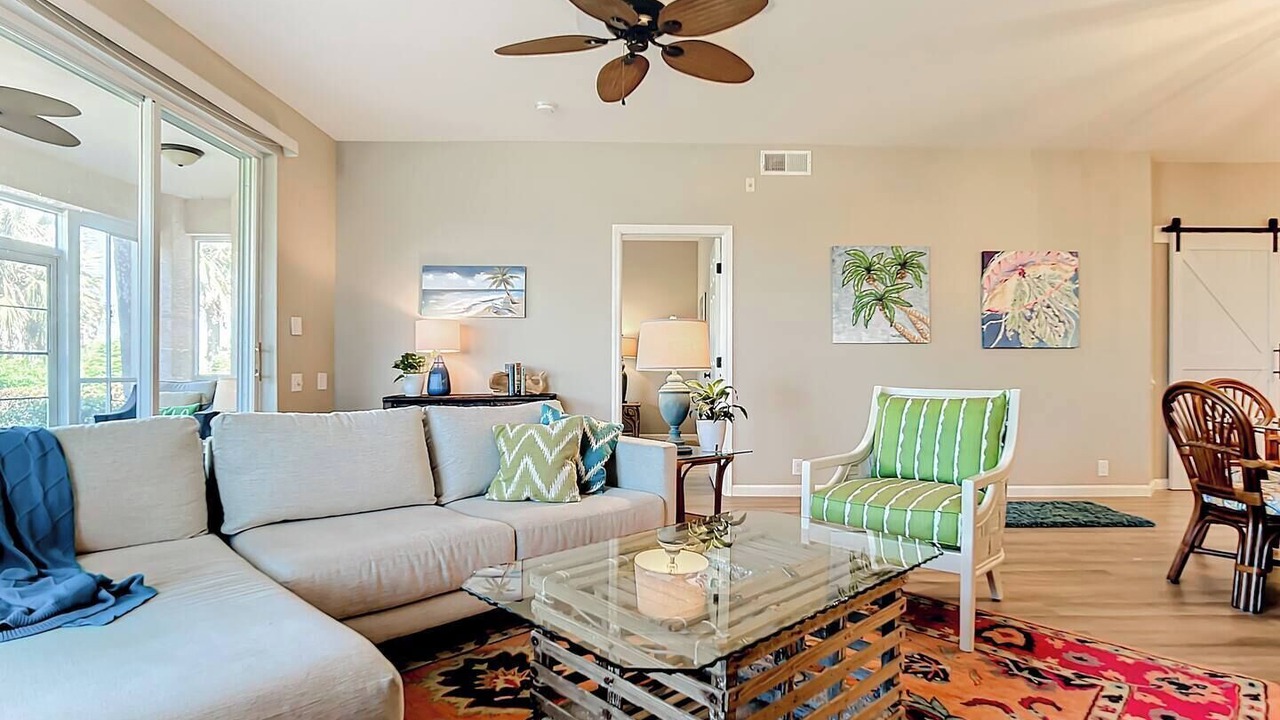 Photo of Livingroom in Tropical Cove