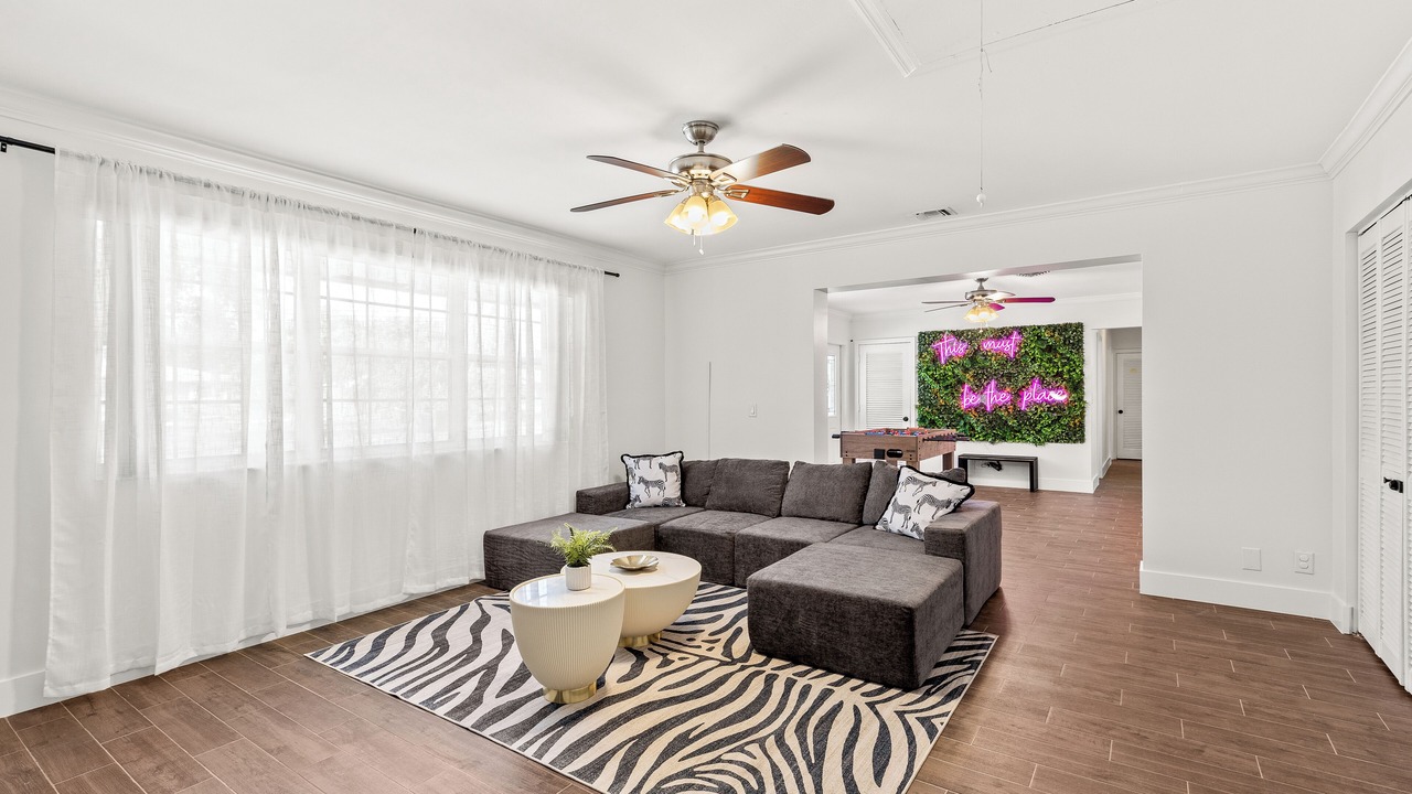 Photo of Livingroom in Coral Ridge Isles