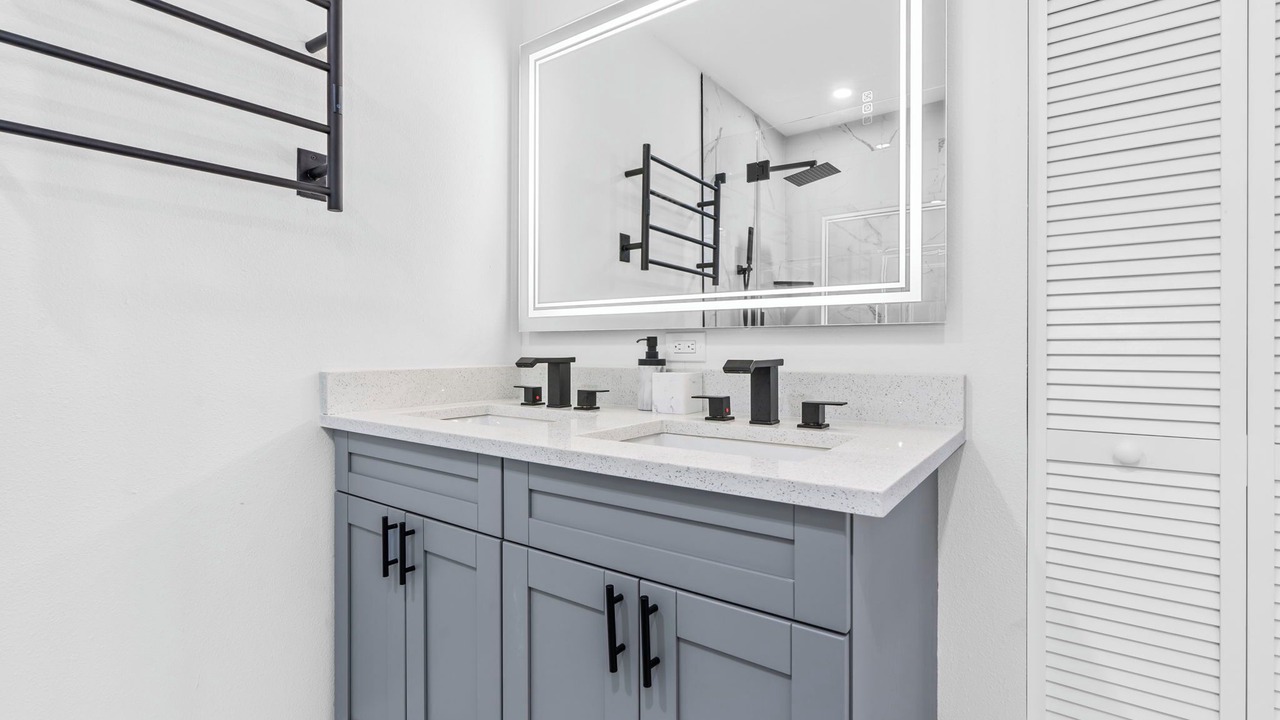 Photo of Bathroom in Riviera Bay