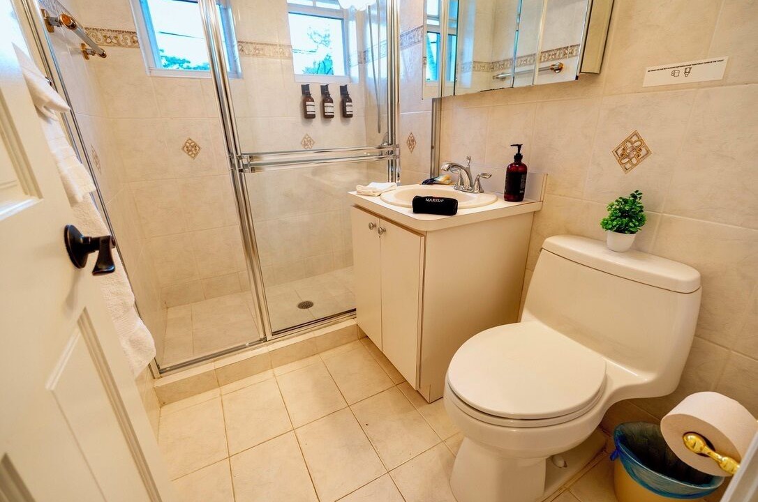 Photo of Bathroom in Northeast Coconut Grove