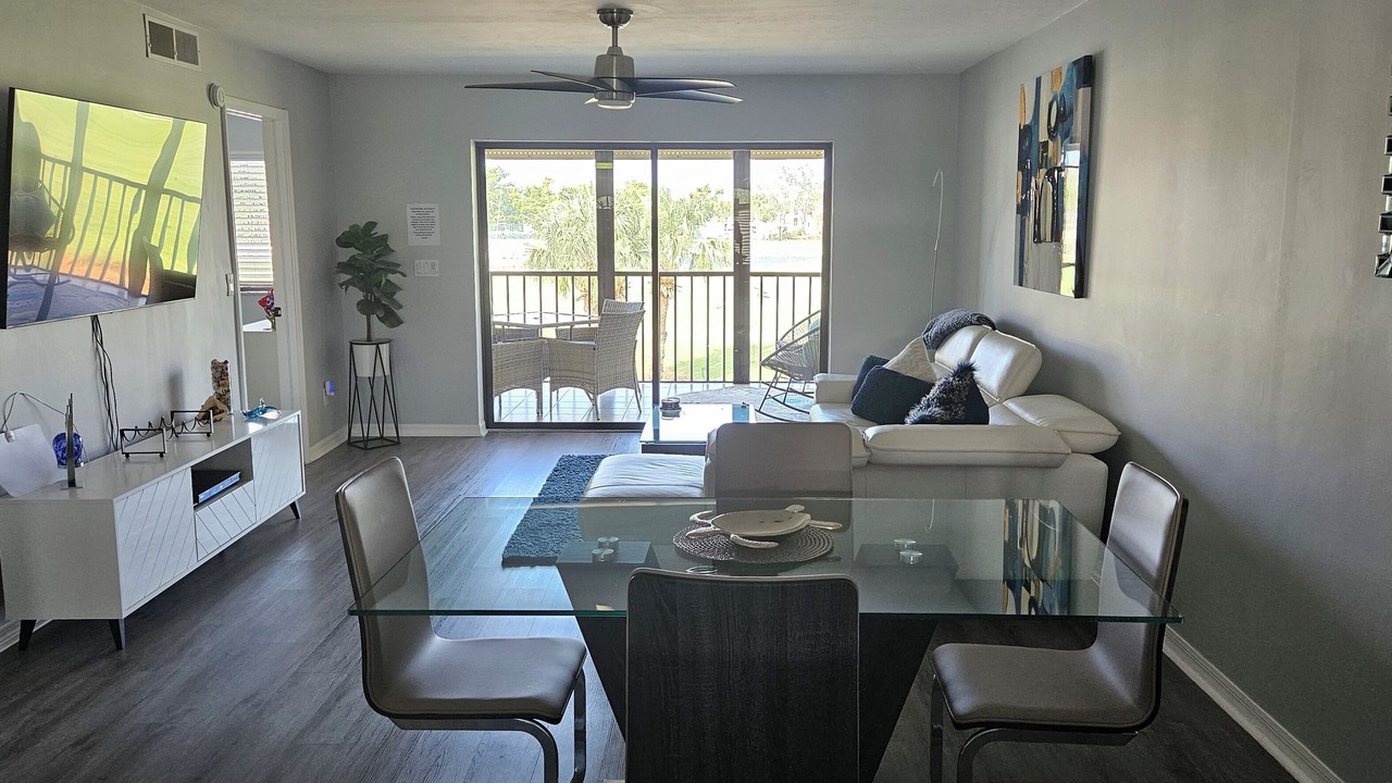Photo of Livingroom in Iona