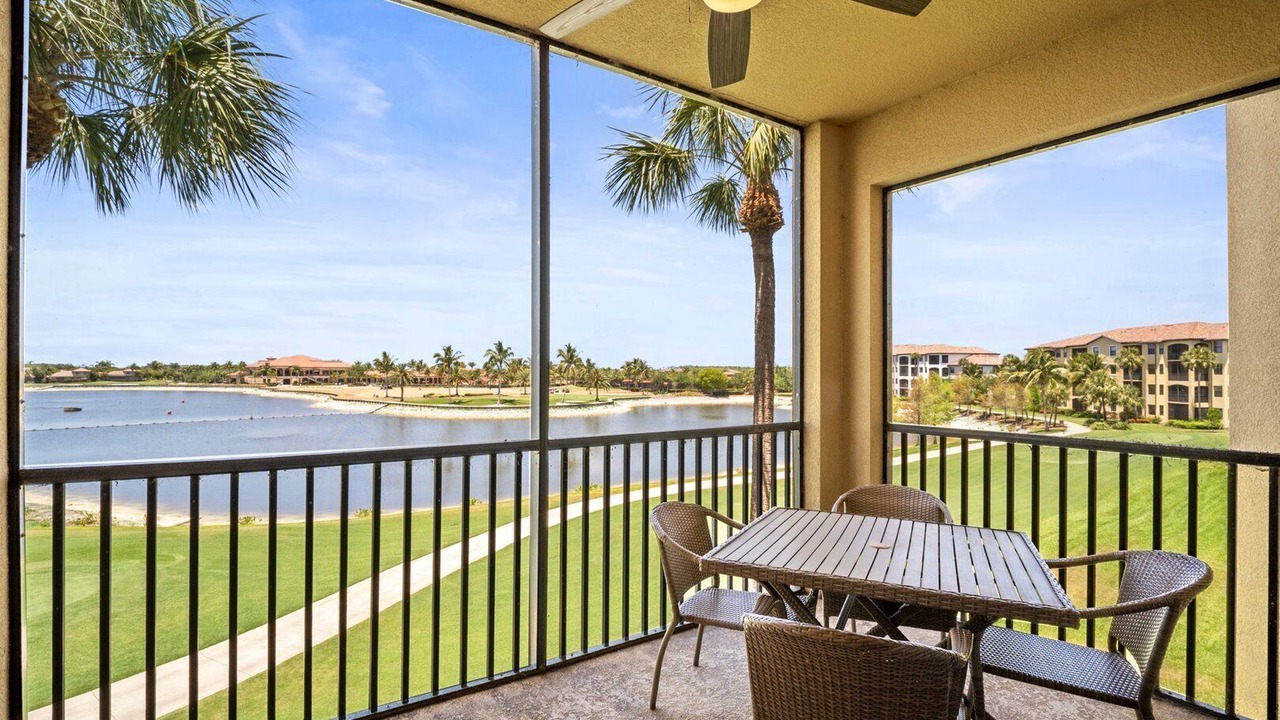 Photo of Outdoor in Naples