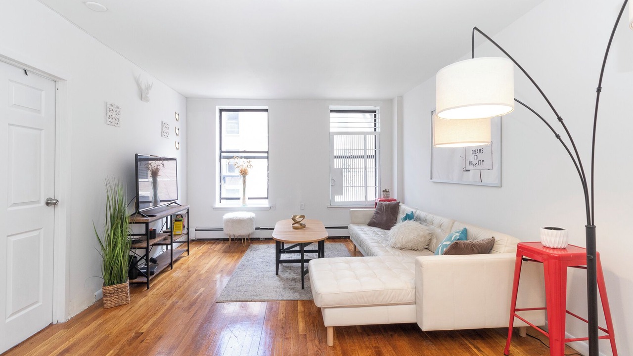 Photo of Livingroom in Central Park North